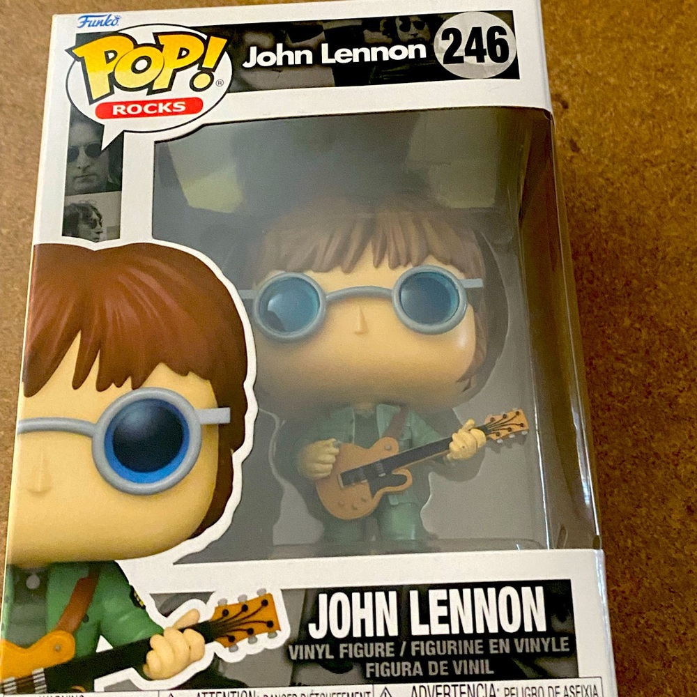 Funko pop John Lennon
